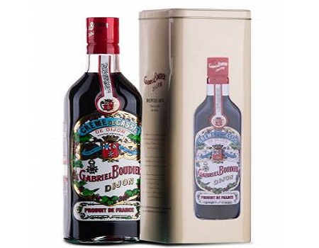 фото ликер смородиновый
